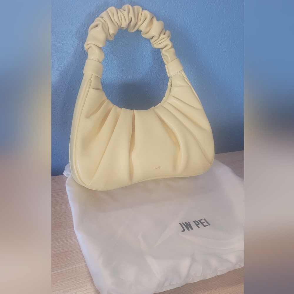 NWT JW PEI Yellow Vintage Hobo Bag - Picture 3 of 6